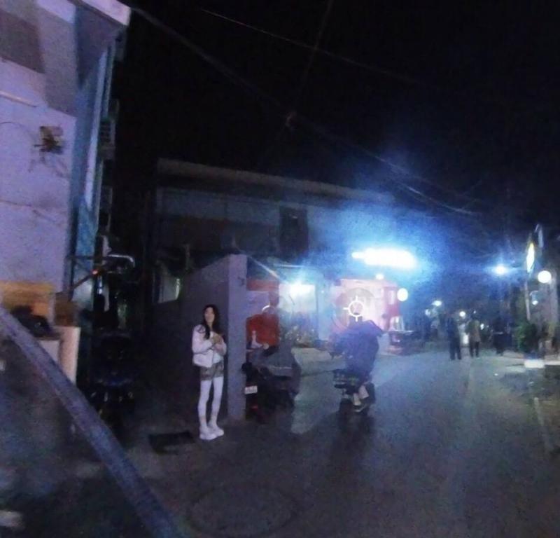 朝阳大羊坊桥横街子村商业街小胡